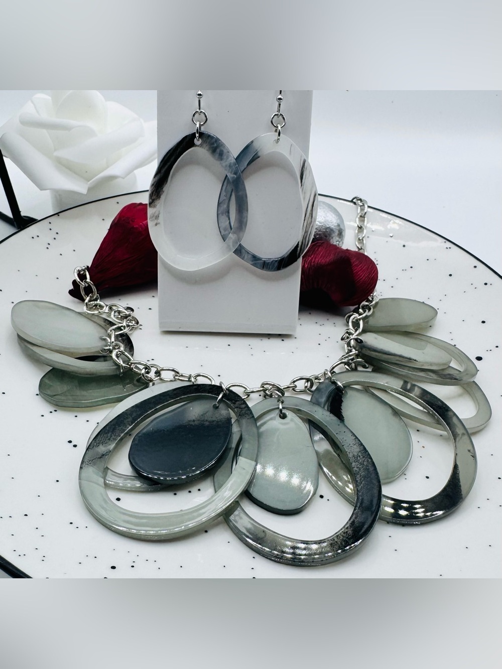 Black and Grey Acrylic Oval Statement Necklace & Earrings Set - Picture 3 of 4